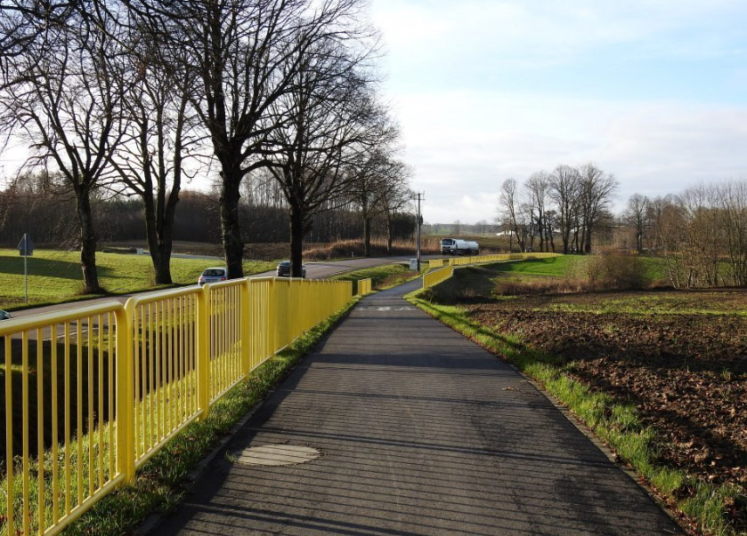 Ścieżka pieszo-rowerowa do Puzdrowa