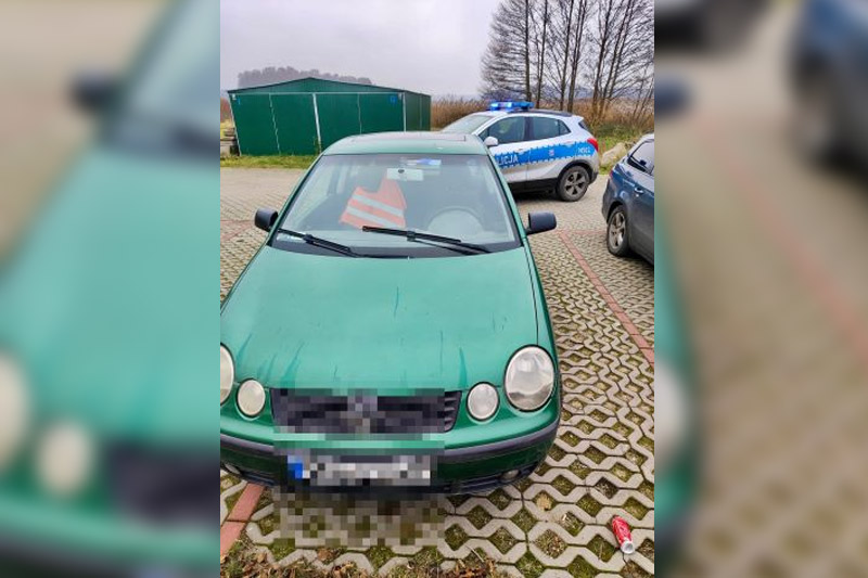 w Sierakowicach podjęli pościg za kierowcą Mercedesa