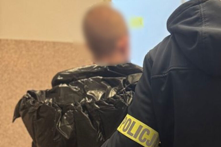 Potrącił śmiertelnie motocyklistę i uciekł Gdynia