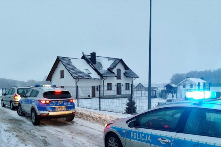 Kompletnie pijany wiózł rodzinę