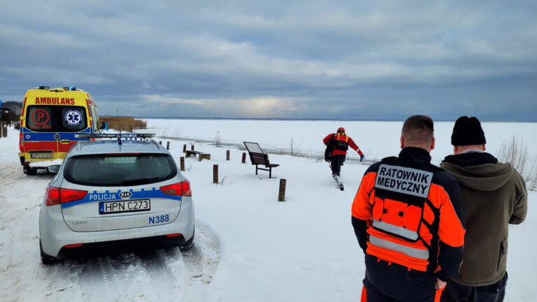 akcja ratunkowa na Zatoce Puckiej