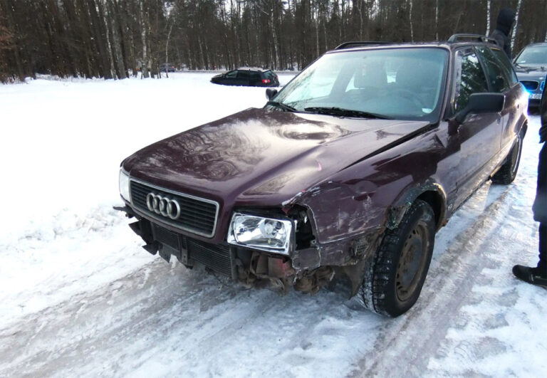 Pijany kierowca Audi wjechał prosto pod Passata