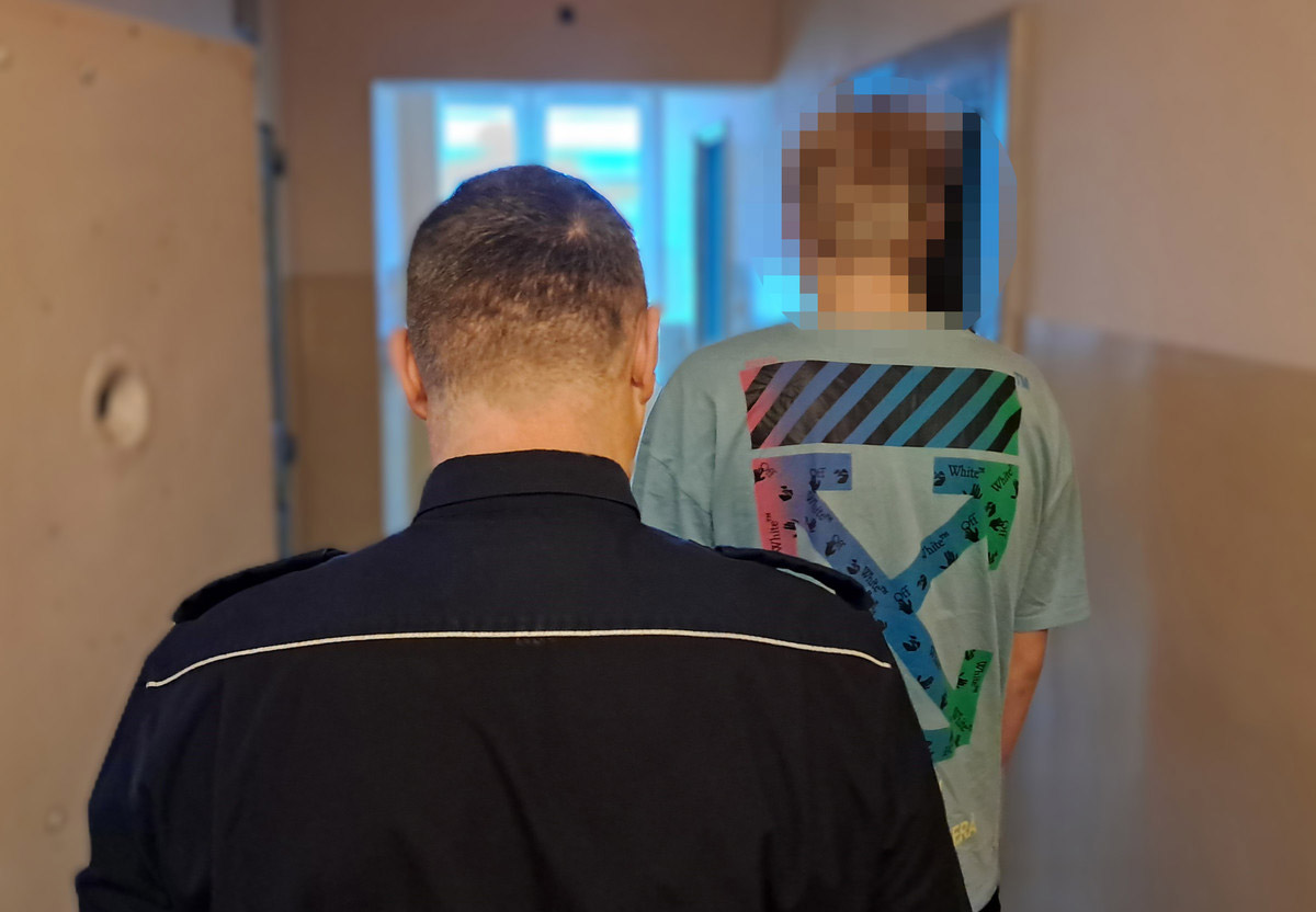 17-latek z powiatu kartuskiego na "gościnnej dealerce" w Kościerzynie