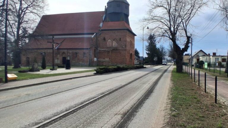 modernizacja ostatniego odcinka drogi wojewódzkiej nr 227 w Cedrach Wielkich